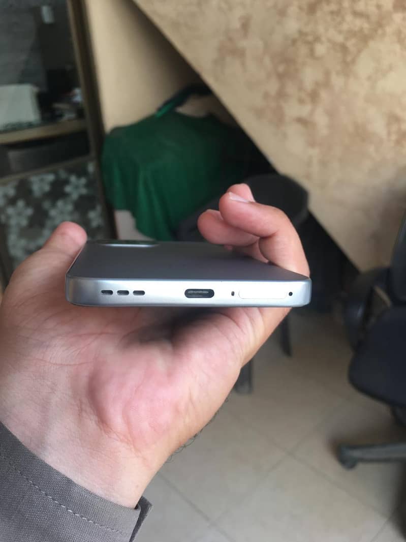 OPPO A6 7
