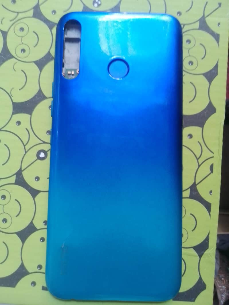 Tecno Spark 4 1