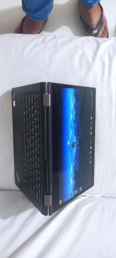 Lenovo yoga Core i5 11th Generation 16 Gb ram 360 Touch slim and fast