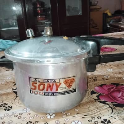 sonex pressure cooker 2year s used 03259743403