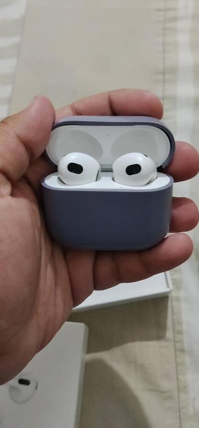 AirPods Wireless Earbuds 3rd Generation – Like New | Box Included