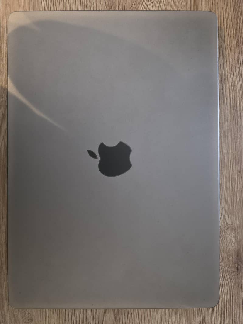 MacBook Pro 14" M2 Pro 1