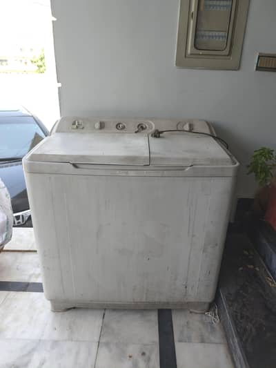 Haier Twin Tub Semi-Automatic Washing Machine