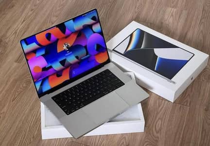 apple MacBook Pro m 4 for the sale