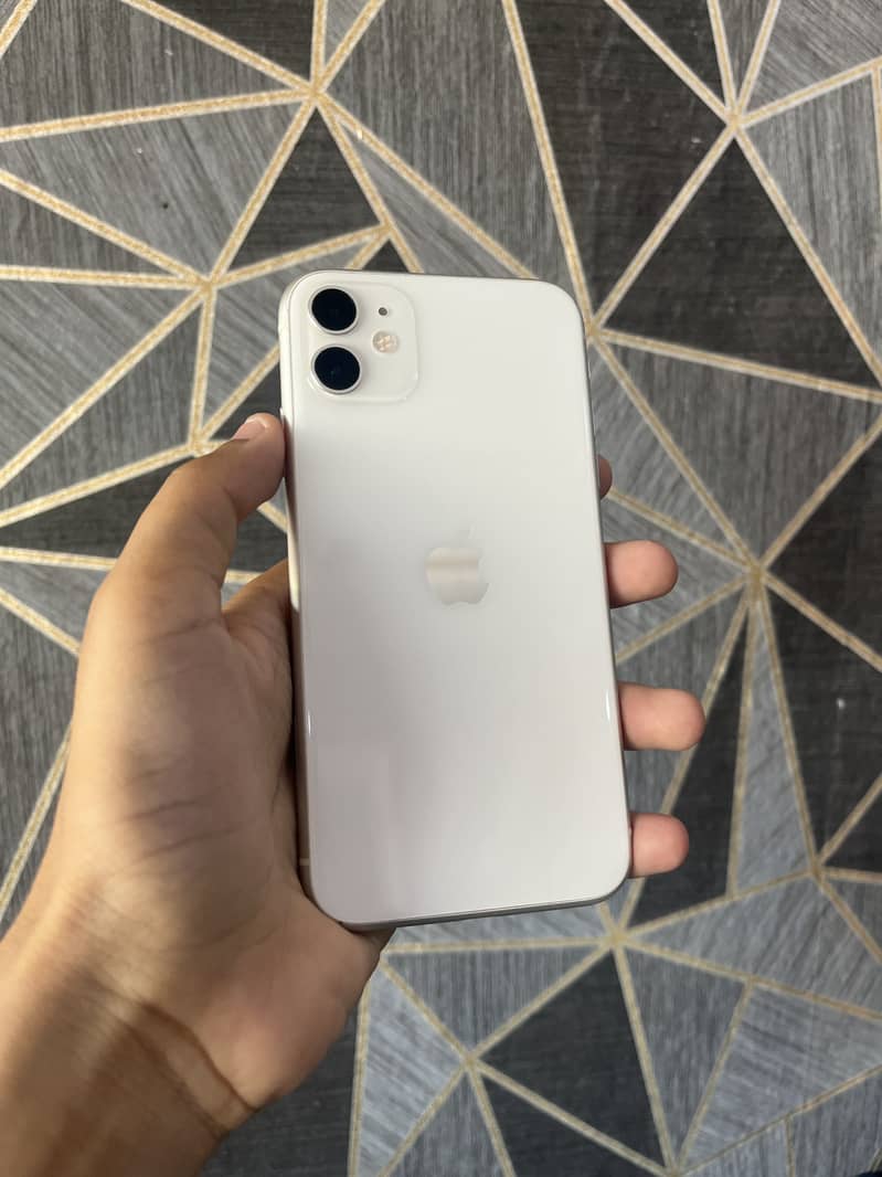 Apple iPhone 11 0