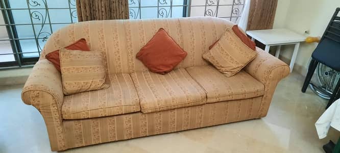 5 Seater Sofa in excellent condition
