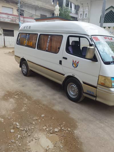 hiace 2015 penorama 2 L engan 03332303454