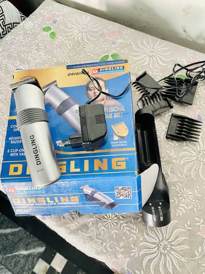 Dingling RF-607 Professional Cordless Hair Clipper & Beard Trimme