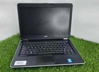 Dell latitude E6440 8GB ram 128 GB SSD