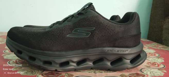Skechers Original Shoes – Excellent Condition