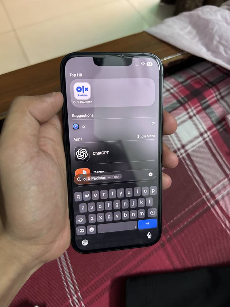Apple iPhone 13 1