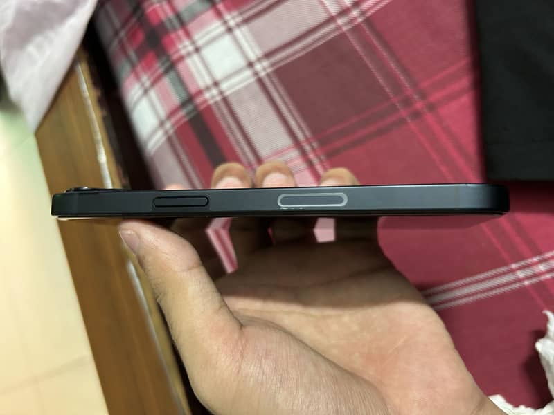 Apple iPhone 13 4