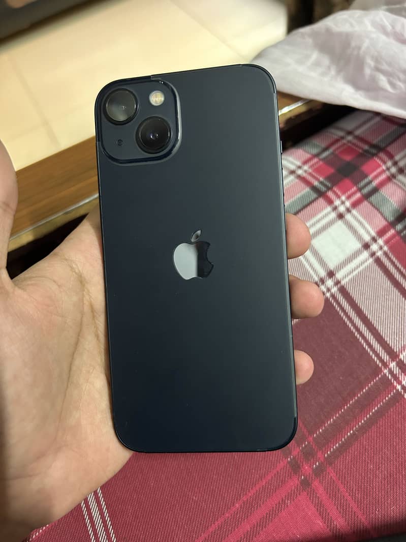 Apple iPhone 13 5