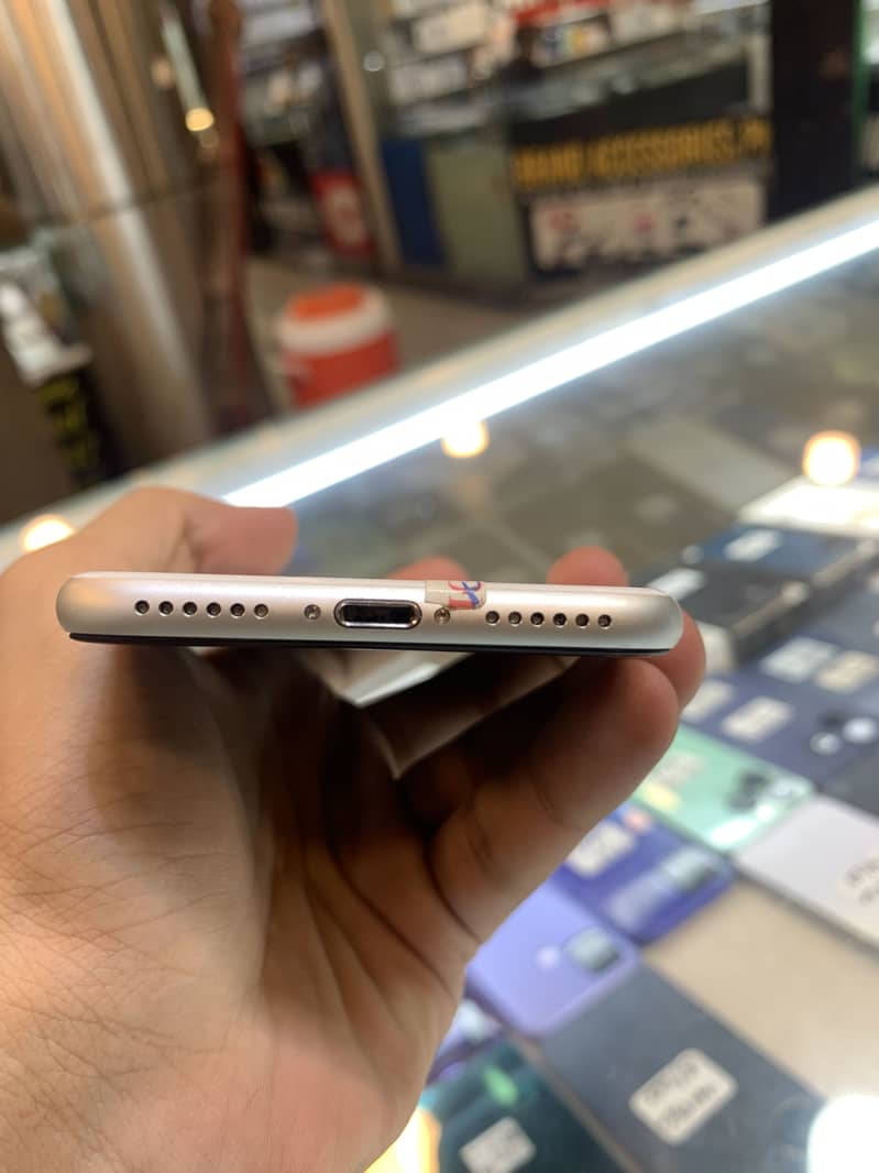 Apple iPhone SE 2