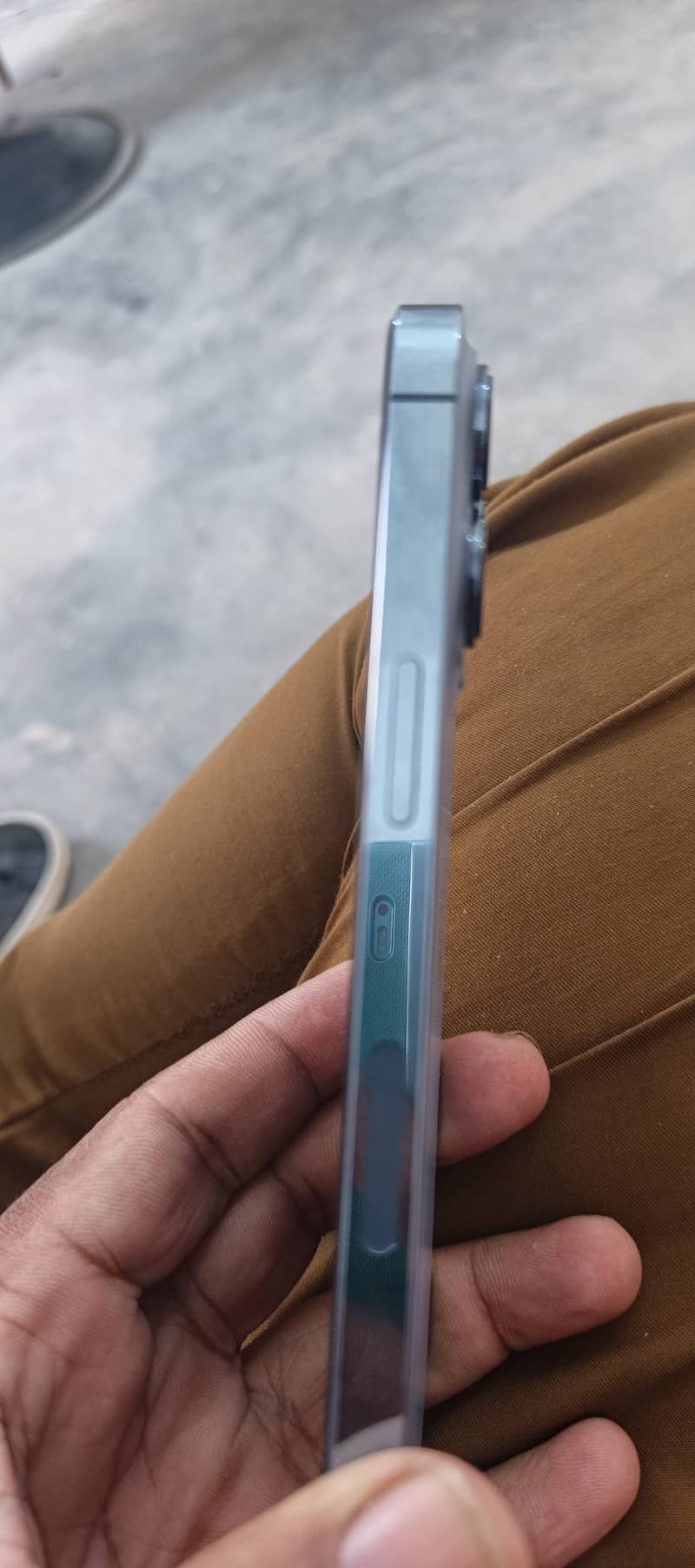 Apple iPhone 13 Pro 3