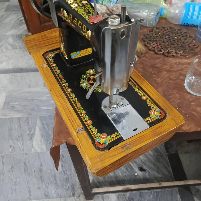 sewing machine RACO 3