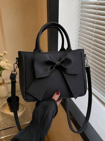 Ladies Plain Leather Shoulder Tote & Crossbody Bag - Black
