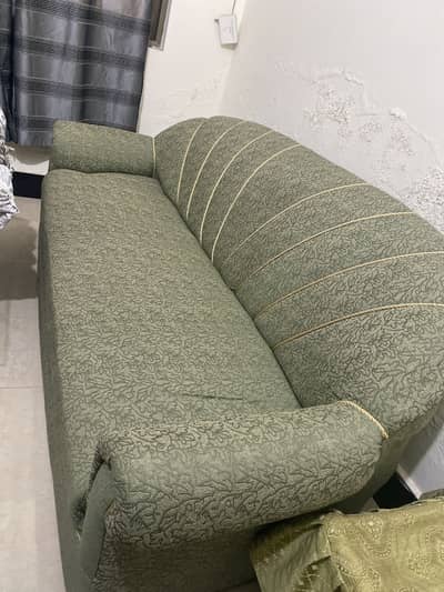 Very clean used sofa set