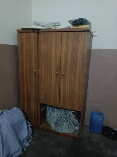 alamri. iron table . almari