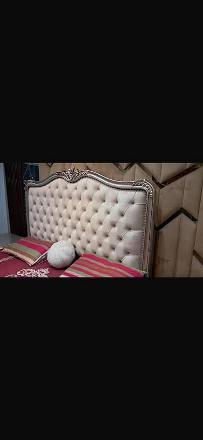 Complete bed set
