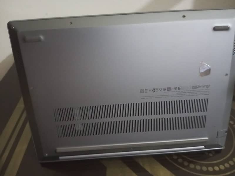 Lenevo ThinkBook 4