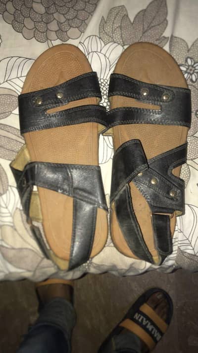 man womens or bacho ki chapal avalibale h