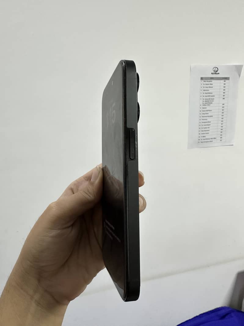 Apple iPhone 14 Pro 4