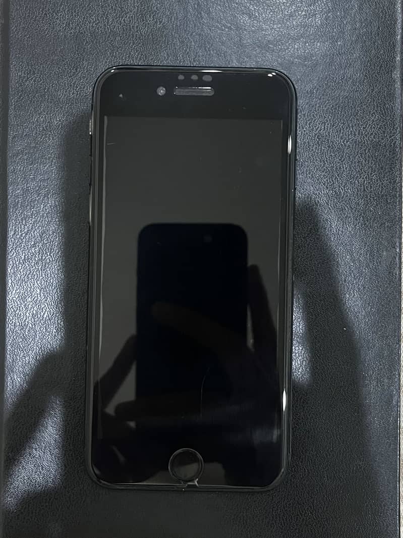 Apple iPhone SE (3rd Generation) 2