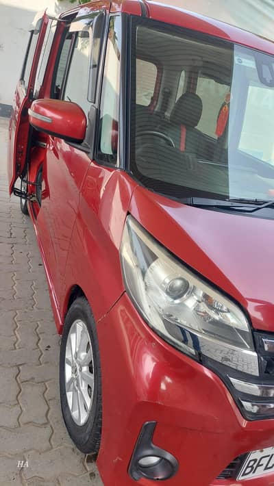 Nissan Dayz Highway Star Roox 2015