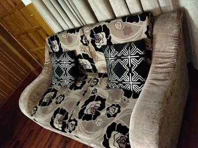 Slightly used drawing room sofa perfect condition