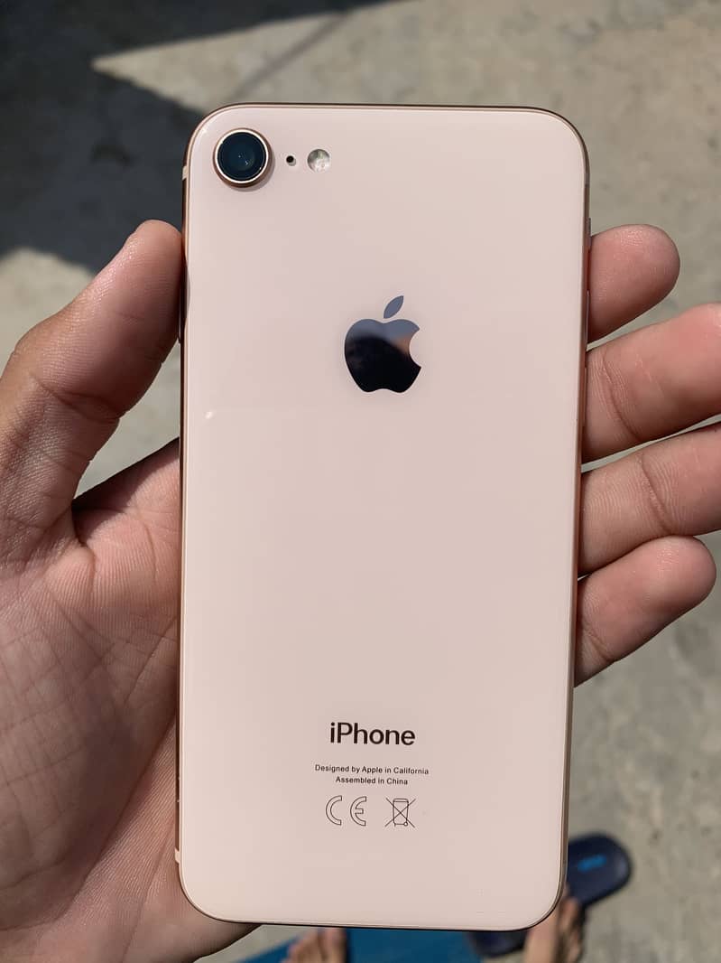 Apple iPhone 8 4