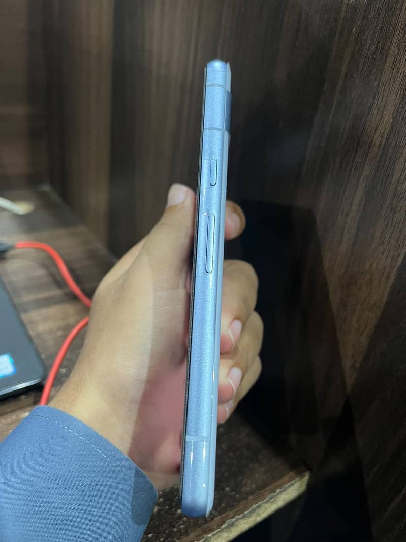 Google Pixel 7a 4