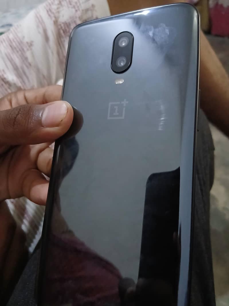 One Plus 6T 2
