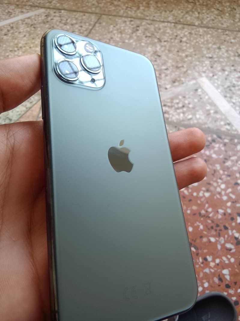 Apple iPhone 11 Pro 1
