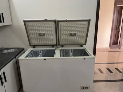 Dawlance refrigerator and freezer