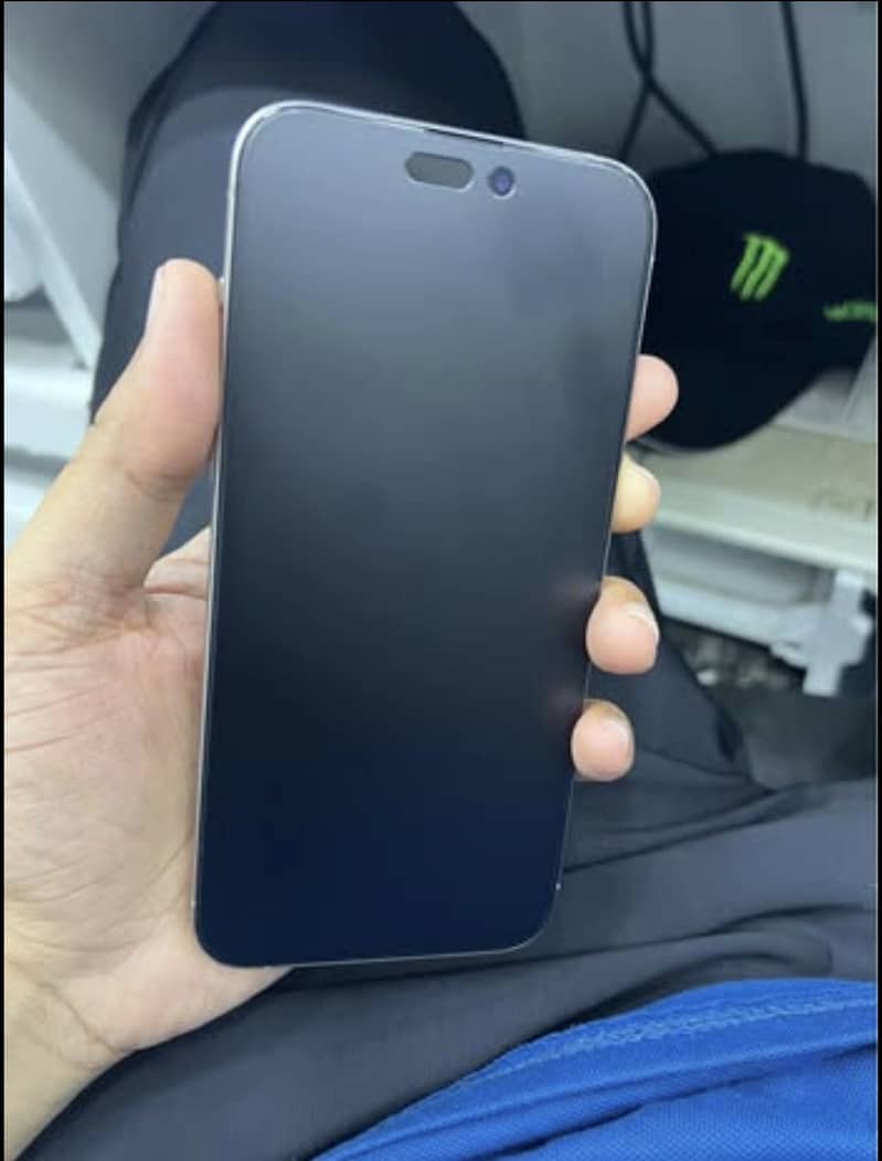 Apple iPhone 15 Pro Max 5