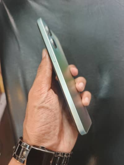 OPPO F21 Pro