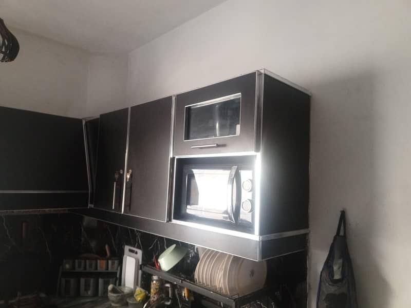 Kitchen Cabnets 0