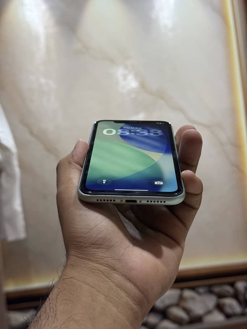 Apple iPhone 11 2