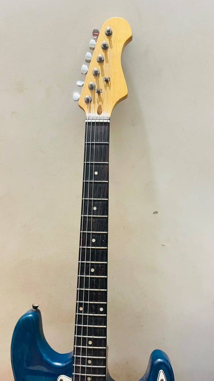 Lead guitar 6