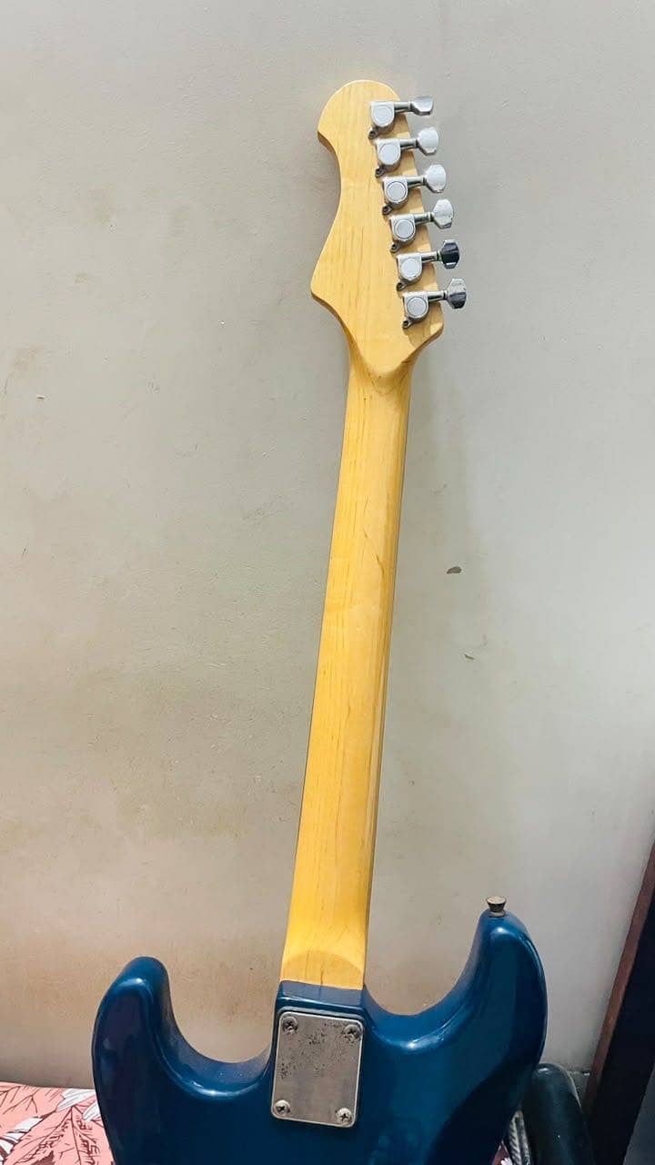 Lead guitar 7
