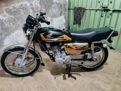 HONDA 125 2026 GOLD EDITION FOR SALE