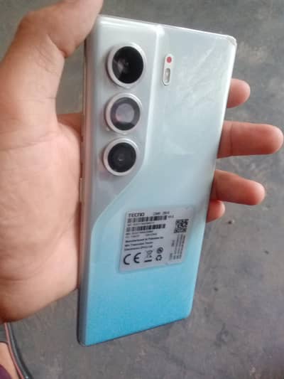 Tecno CAMON 40 Pro