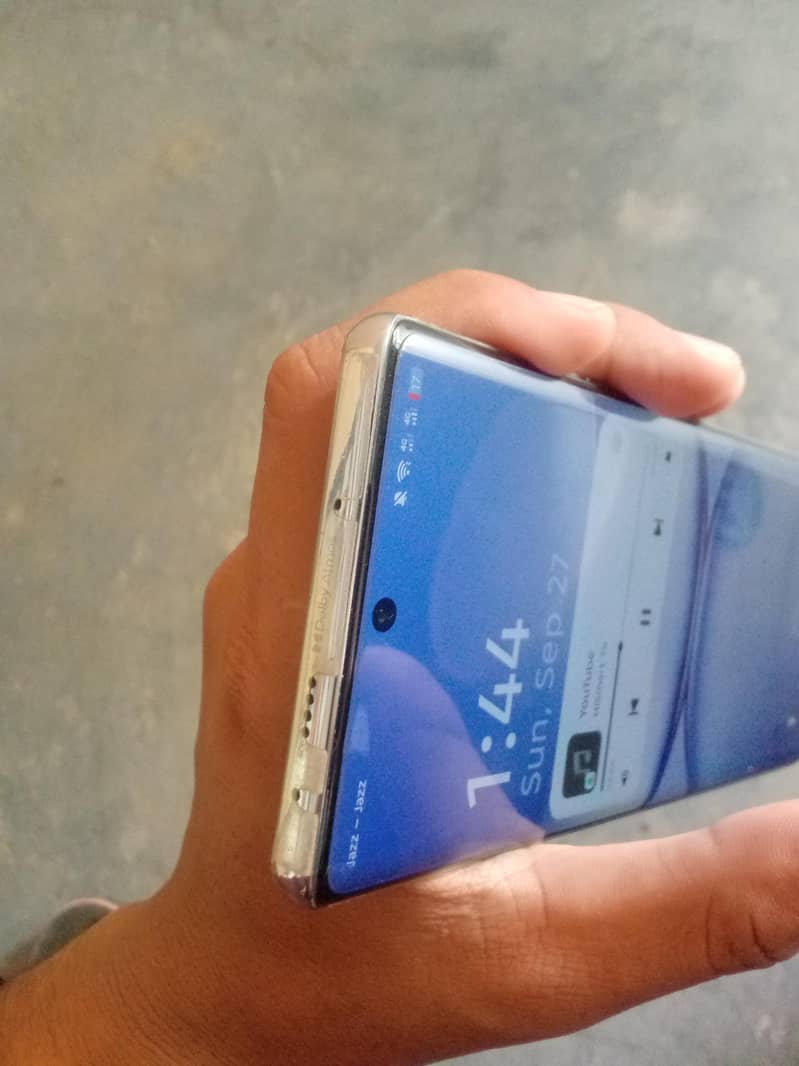 Tecno CAMON 40 Pro 3