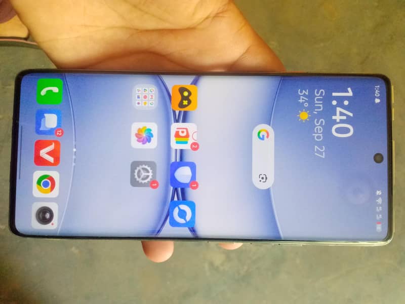 Tecno CAMON 40 Pro 4