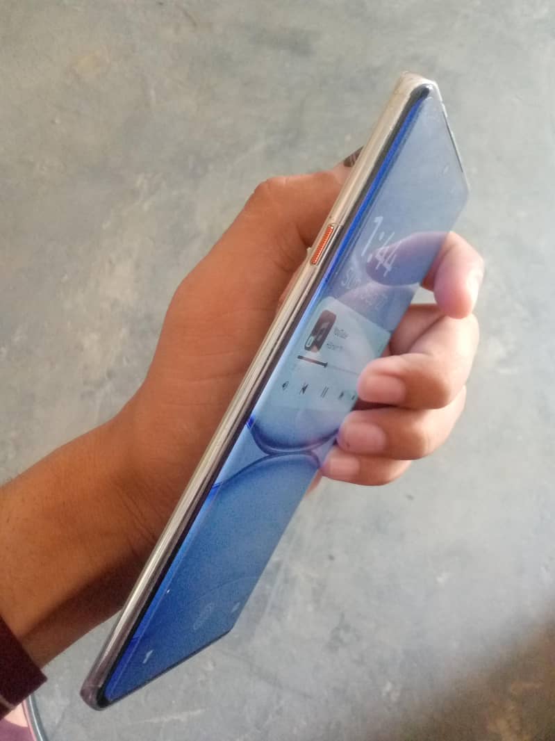 Tecno CAMON 40 Pro 6