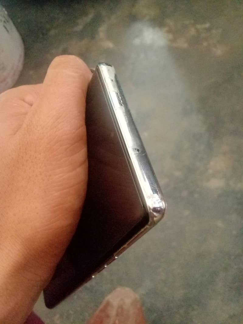 Tecno CAMON 40 Pro 8