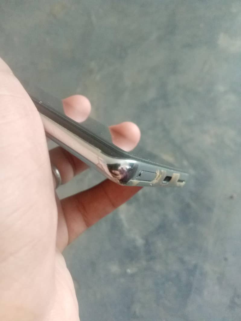 Tecno CAMON 40 Pro 10