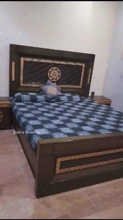 King bed sale with metrus