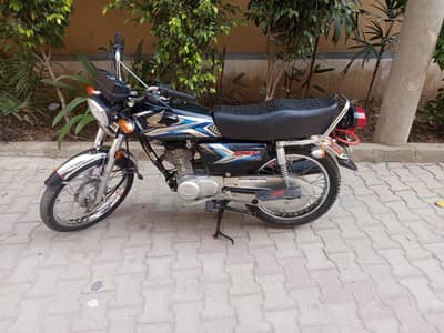 Honda 125 Black 2025 Model Good Condition